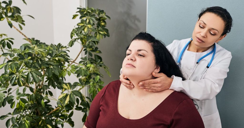 هل ساعدني الكركم في تقليل أعراض خمول الغدة؟ تجربتي